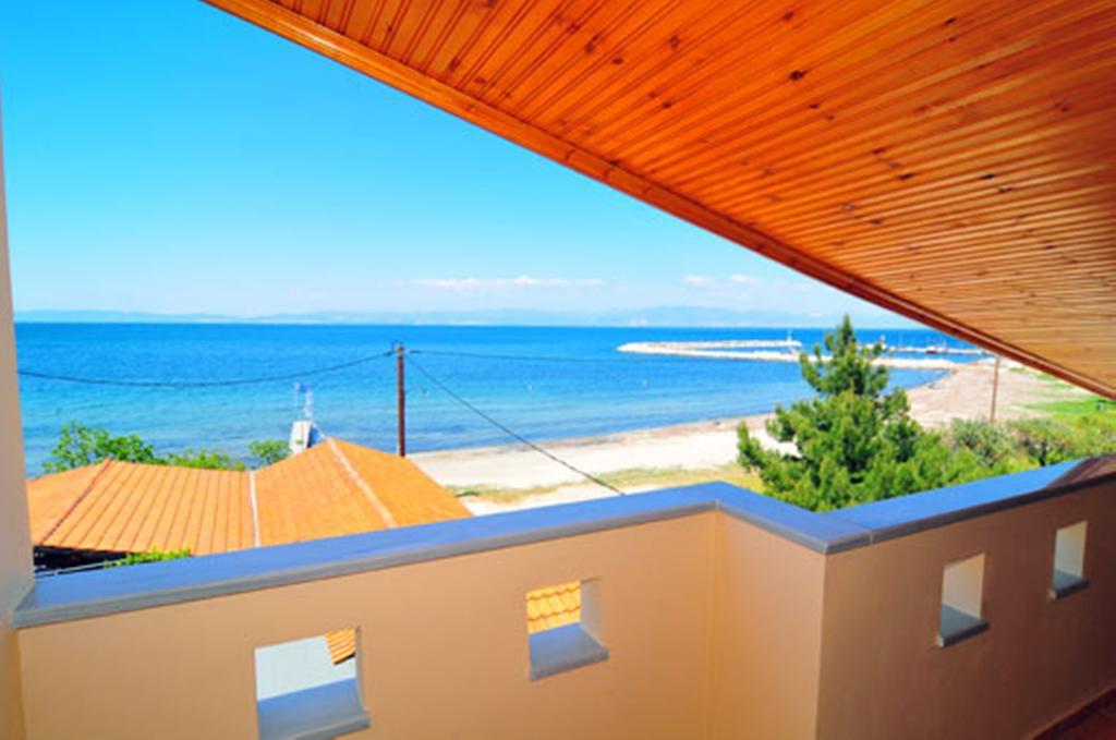 Sikoudis Gorgona Beach Skala Rachoni  Extérieur photo