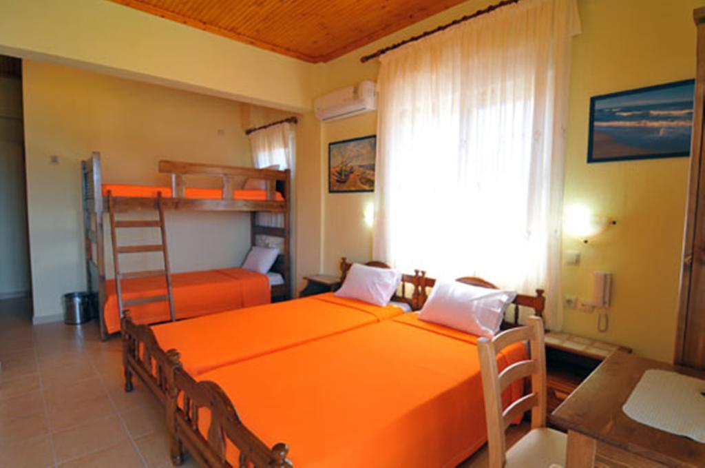 Sikoudis Gorgona Beach Skala Rachoni  Chambre photo